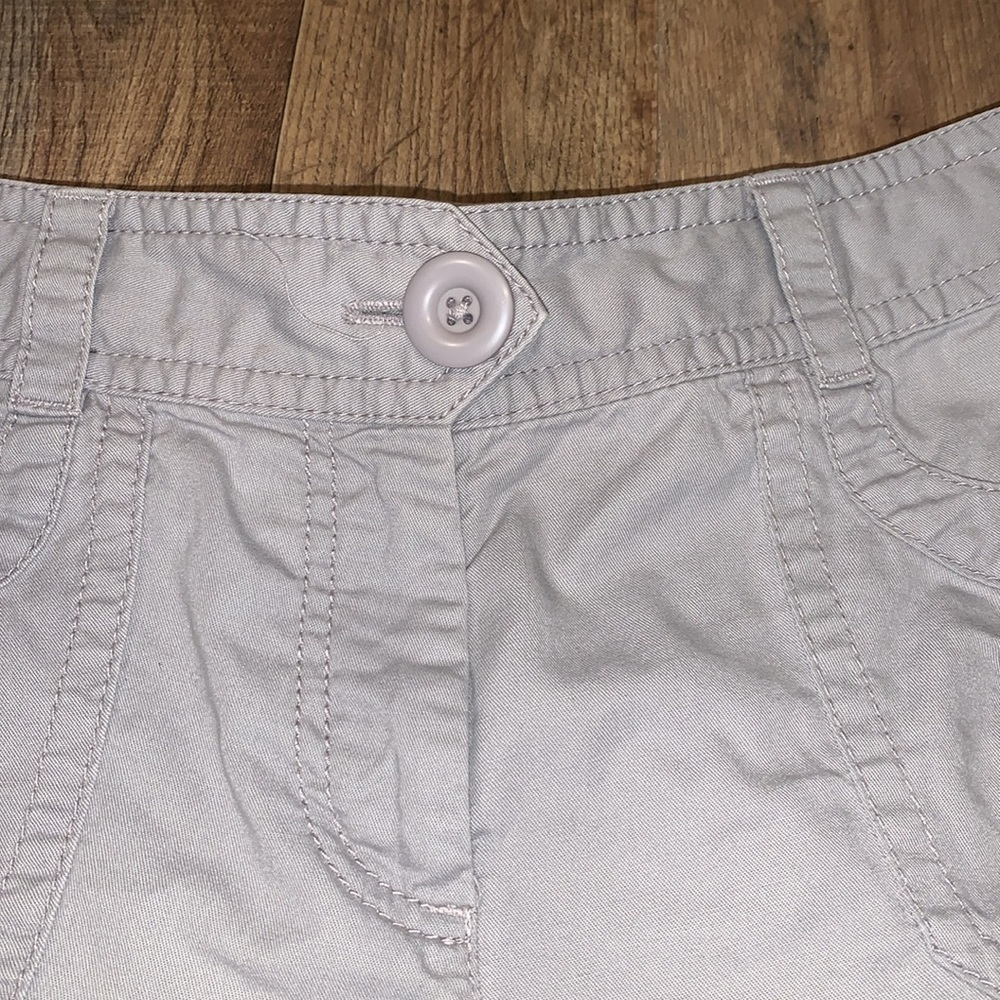 LOFT Size 10 Cuffed Shorts. - Picture 5 of 9